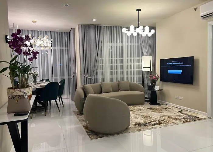Apartment Quite Euro Luxe 3br 7 Mins Walk To High Street
