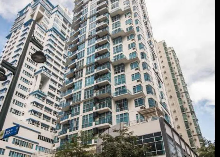 Apartment Quite Euro Luxe 3br 7 Mins Walk To High Street Manila